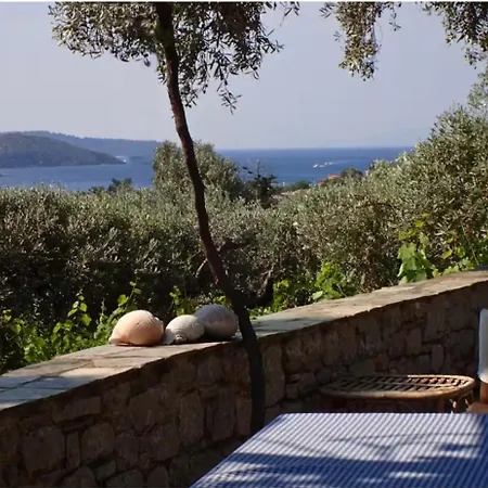 Cozy Stone House Next To *