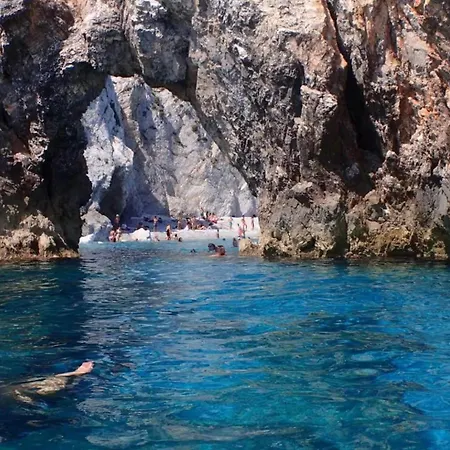 アパート Cozy Stone House Next To スキアトスタウン